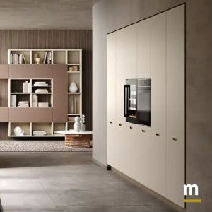 Колекция College