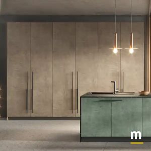 Колекция College