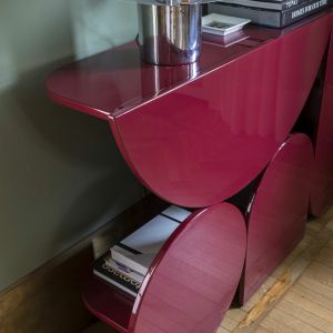 Shape Console by Mogg