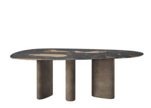 Hoa Table