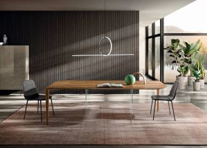 P&J Table