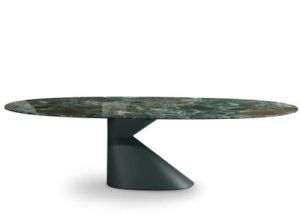 Chapeau Table