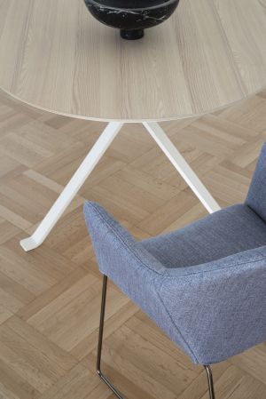 New York Chair  by Saba