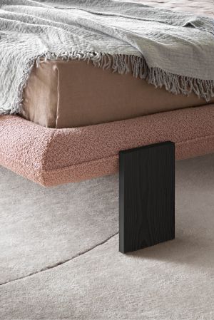 Wabi- bed by Saba 