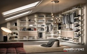 V323 by Moretti