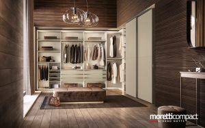 T522 by Moretti