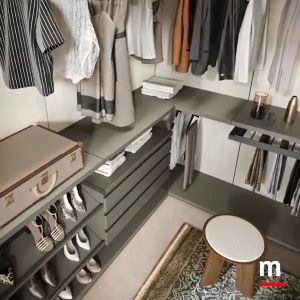G221 by Moretti