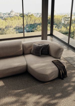 Londy Sofa by LAGO