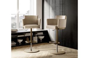 ELY STOOL DIAMOND by Eforma